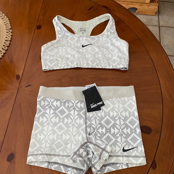Nike Pro Athletic set